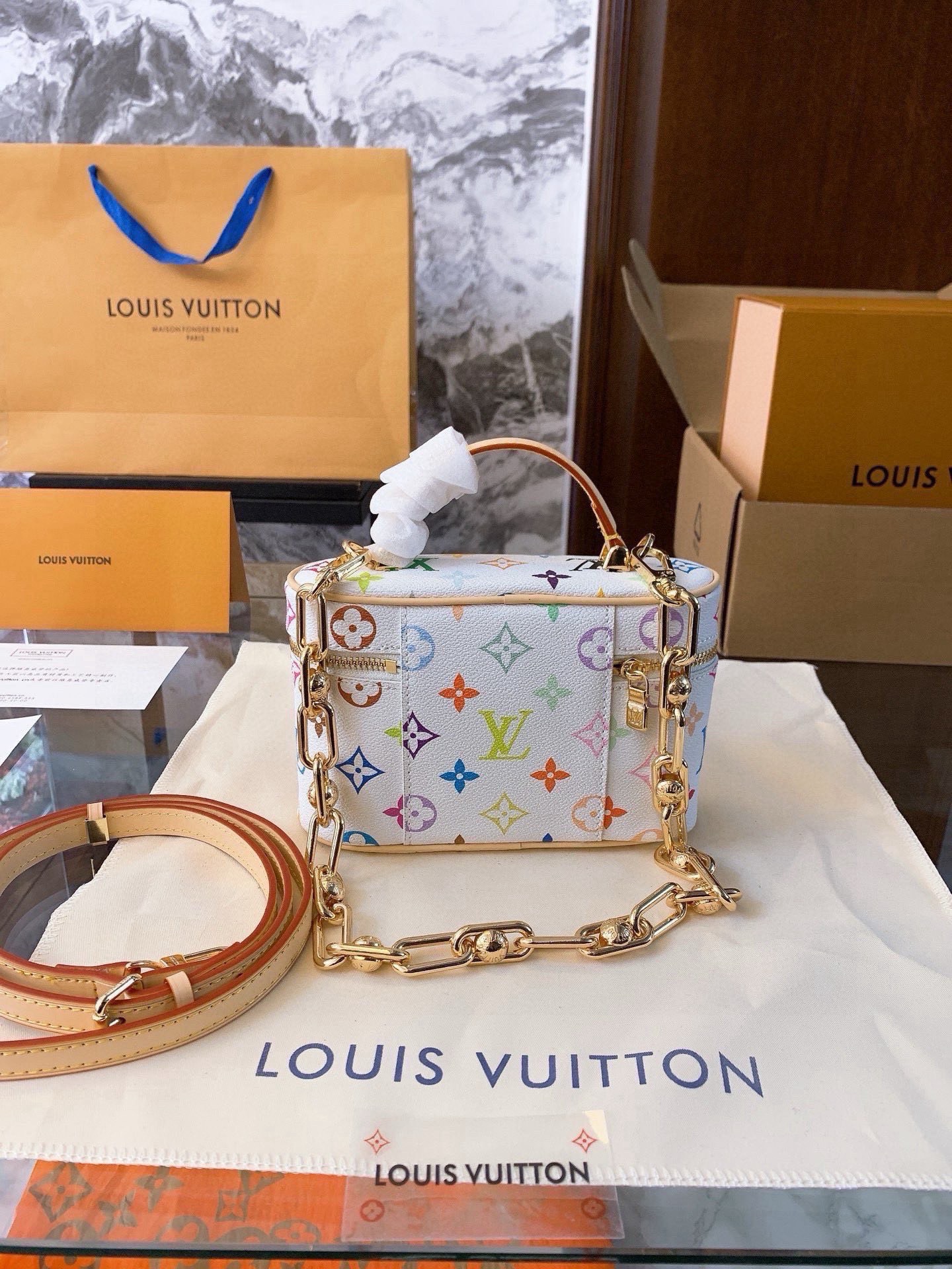 Louis Vuitton 468581 Bag Size 19