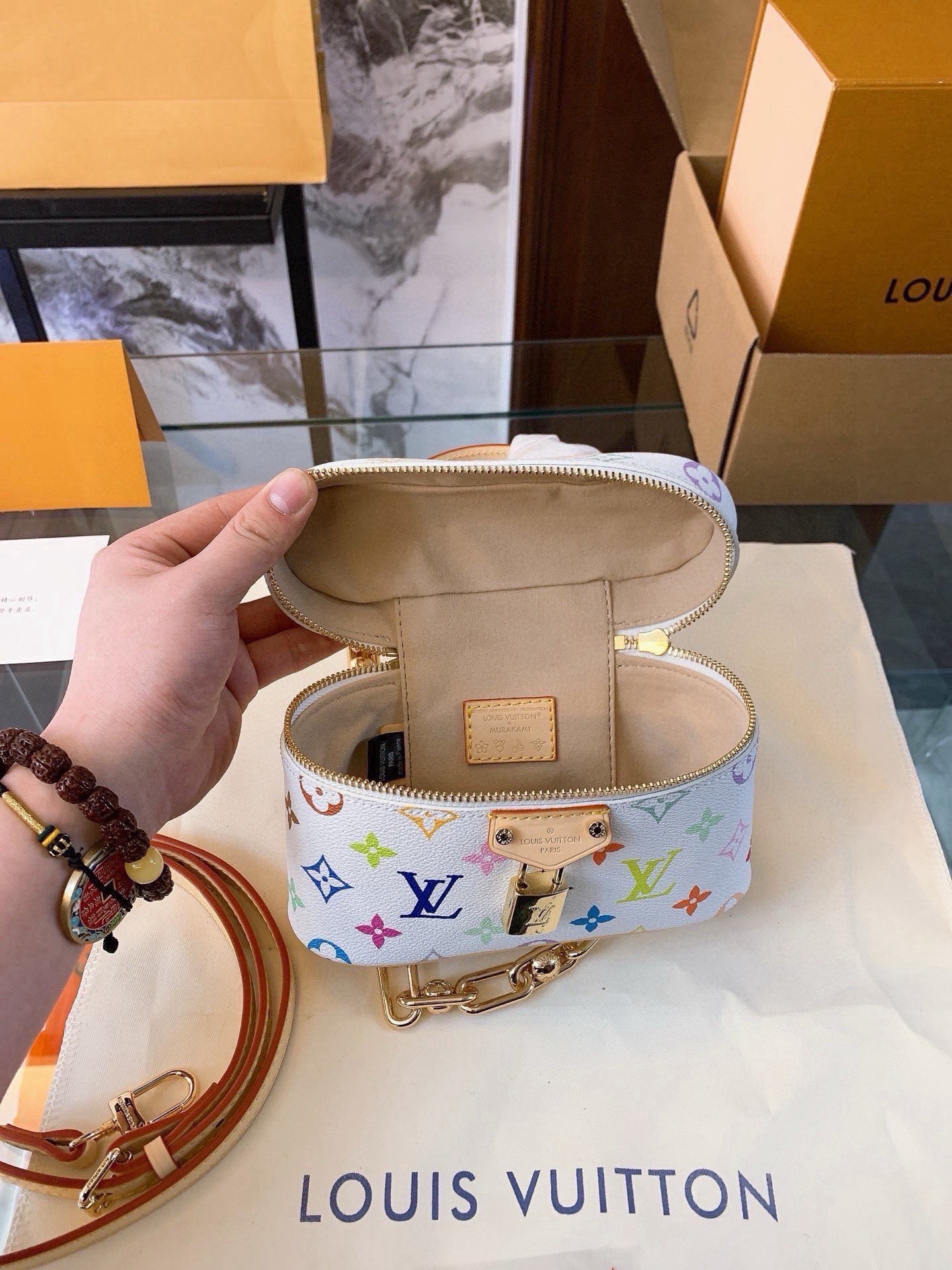 Louis Vuitton 468581 Bag Size 19