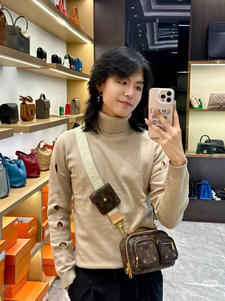 Louis Vuitton 471278 Bag Size 21-13