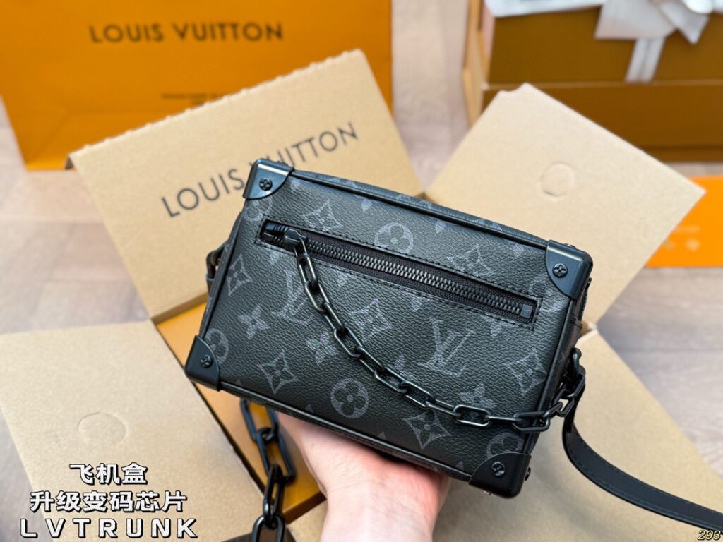 Louis Vuitton 537339 Bag Size 18, 12