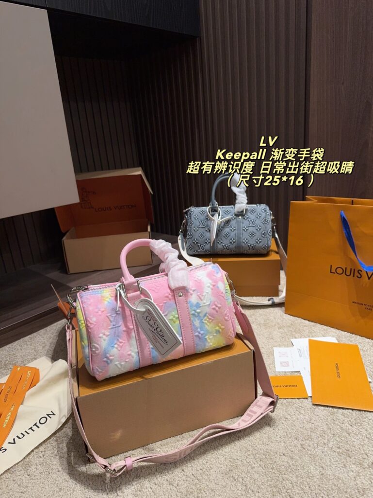 Louis Vuitton 558860 Bag Size 25, 16