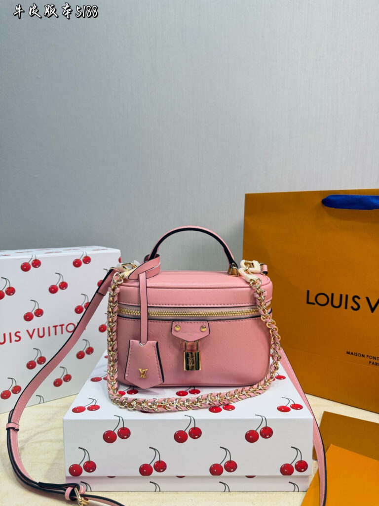 Louis Vuitton 558986 Bag Size 18