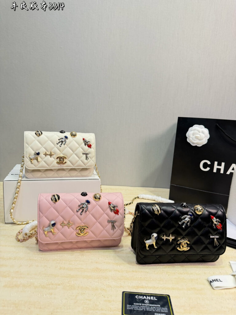 Chanel 559008 Bag Size 19
