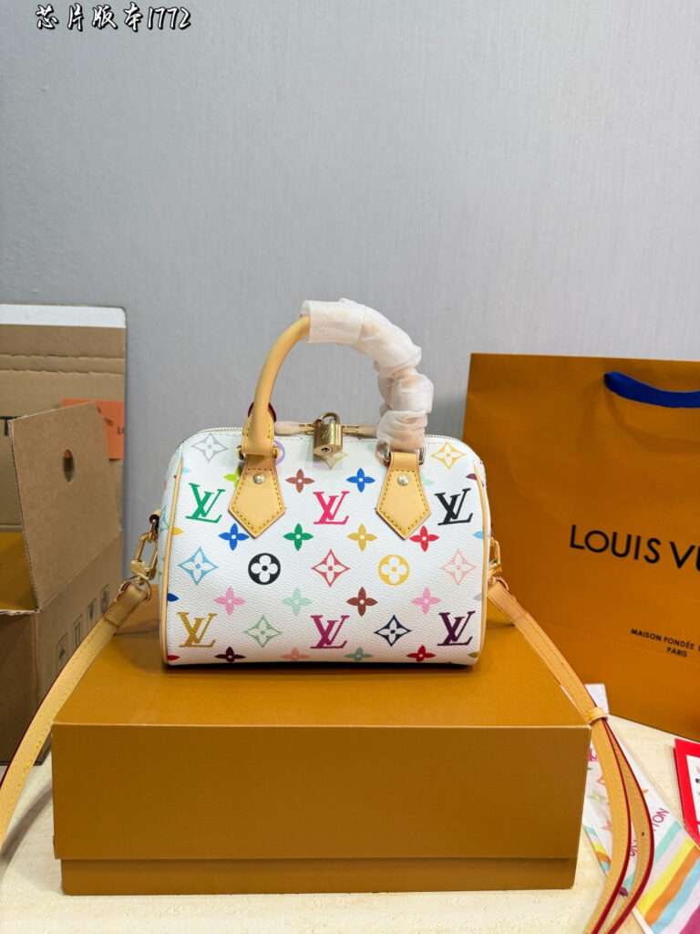 Louis Vuitton 559056 Bag Size 20