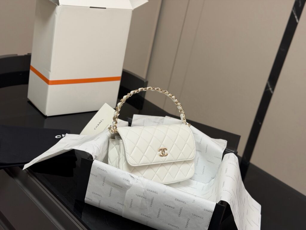 Chanel 559281 Bag Size 20