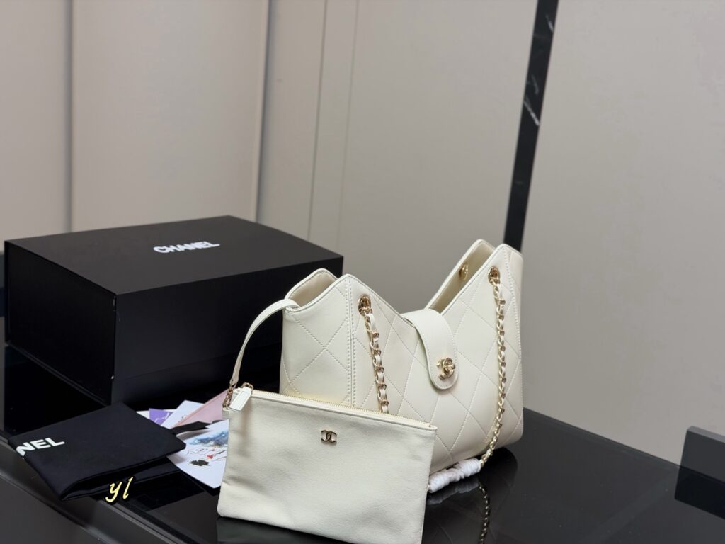 Chanel 559284 Bag Size 32