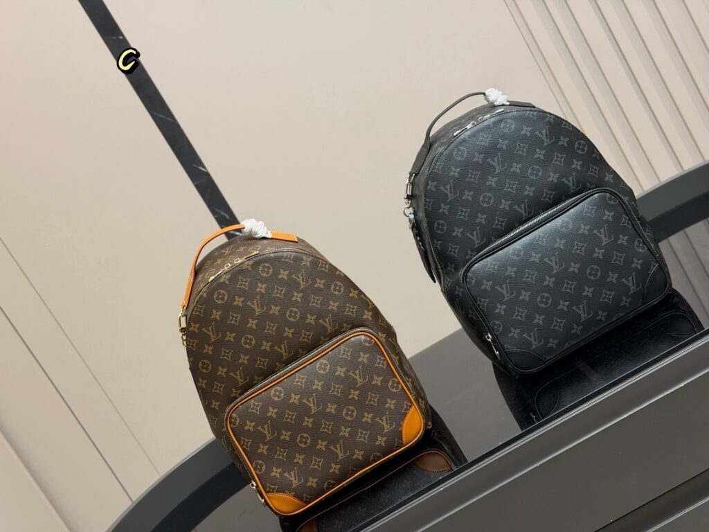 Louis Vuitton 559286 Bag Size 28