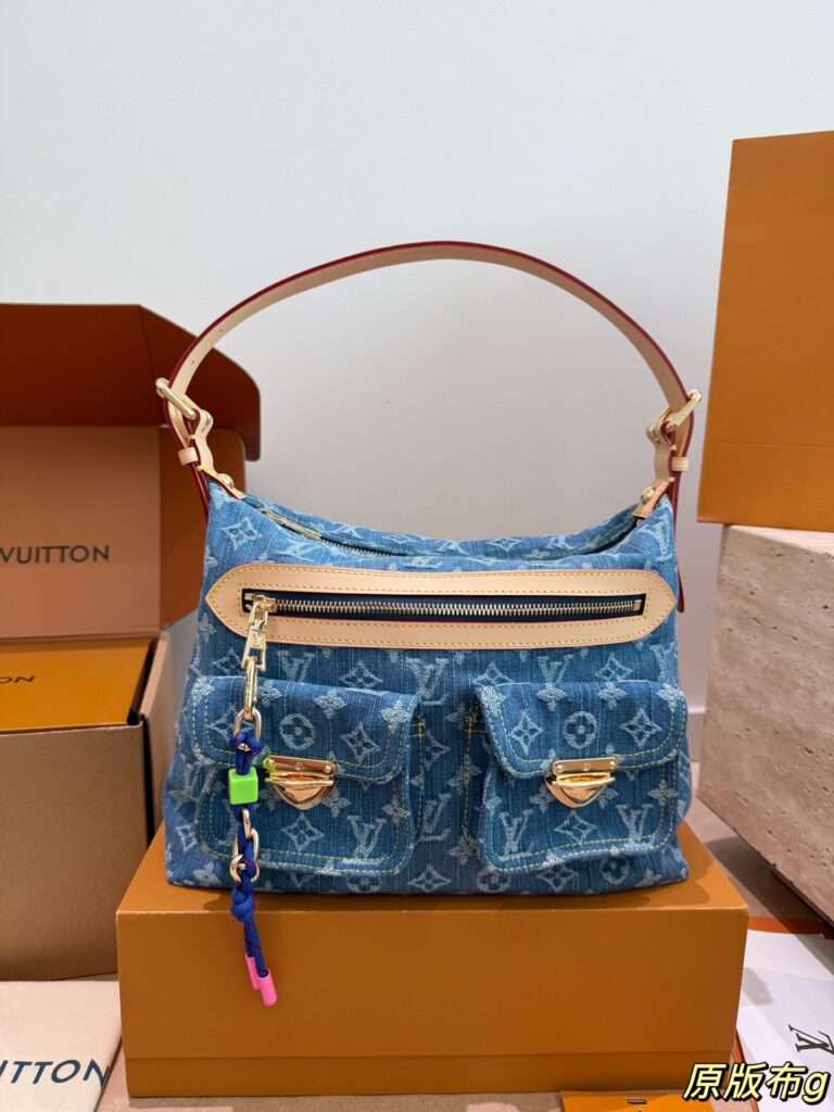 Louis Vuitton 559352 Bag