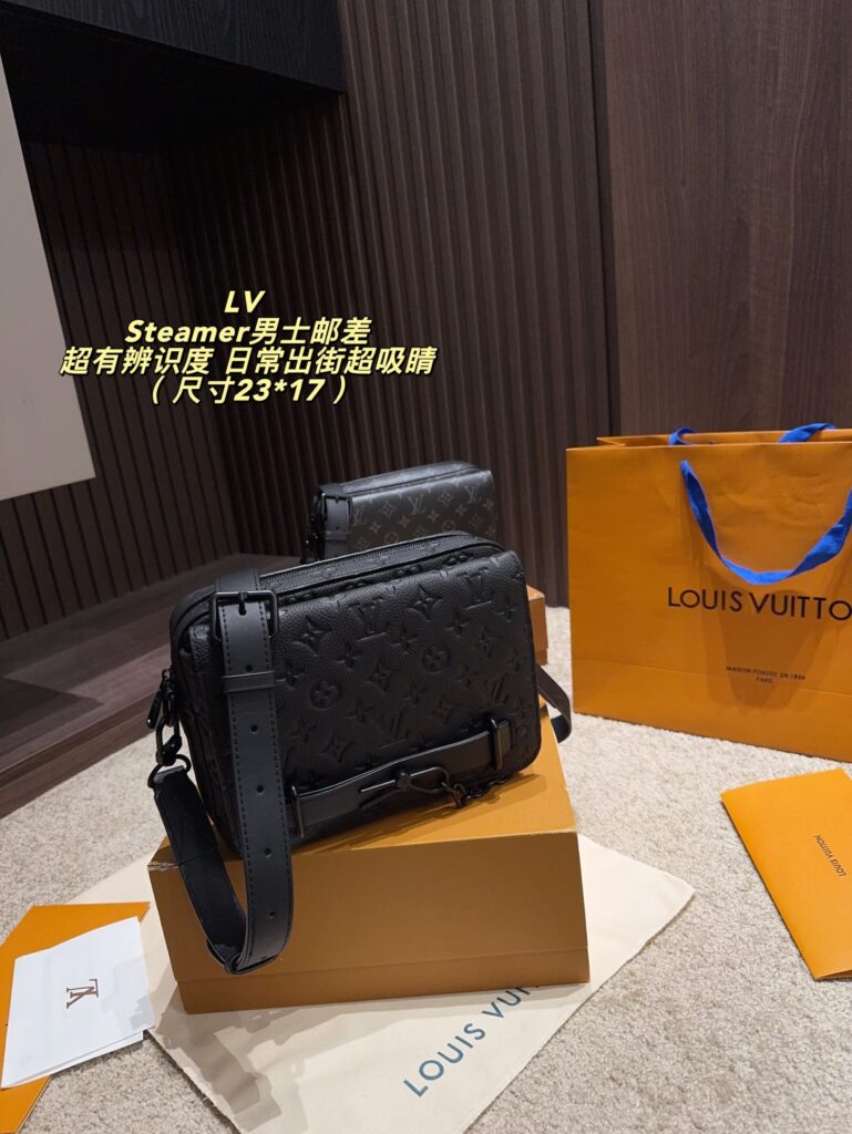Louis Vuitton 561311 Bag Size 23, 17