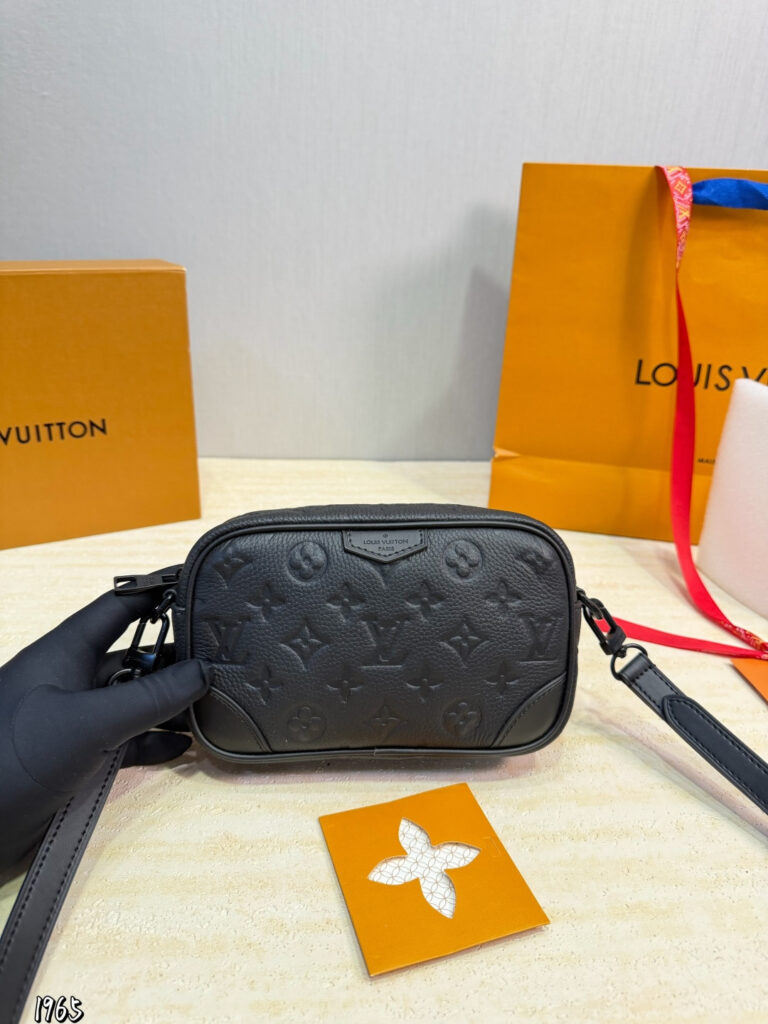 Louis Vuitton 561415 Bag