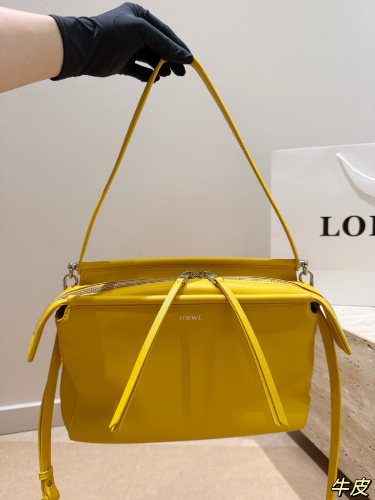 Loewe 562363 Bag Size 28, 20
