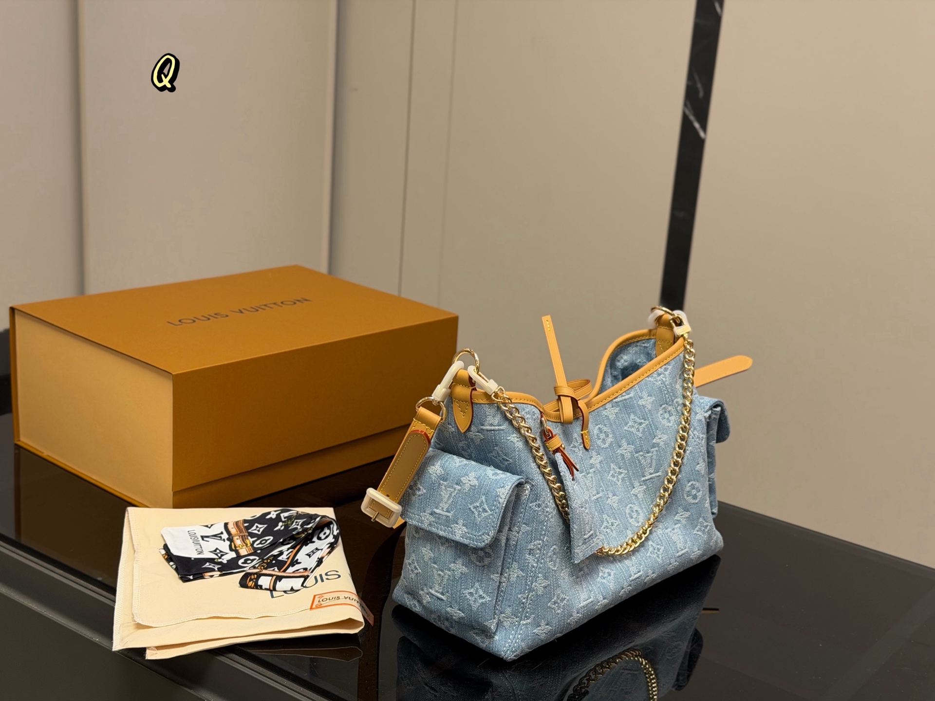 Louis Vuitton 562418 Bag Size 21