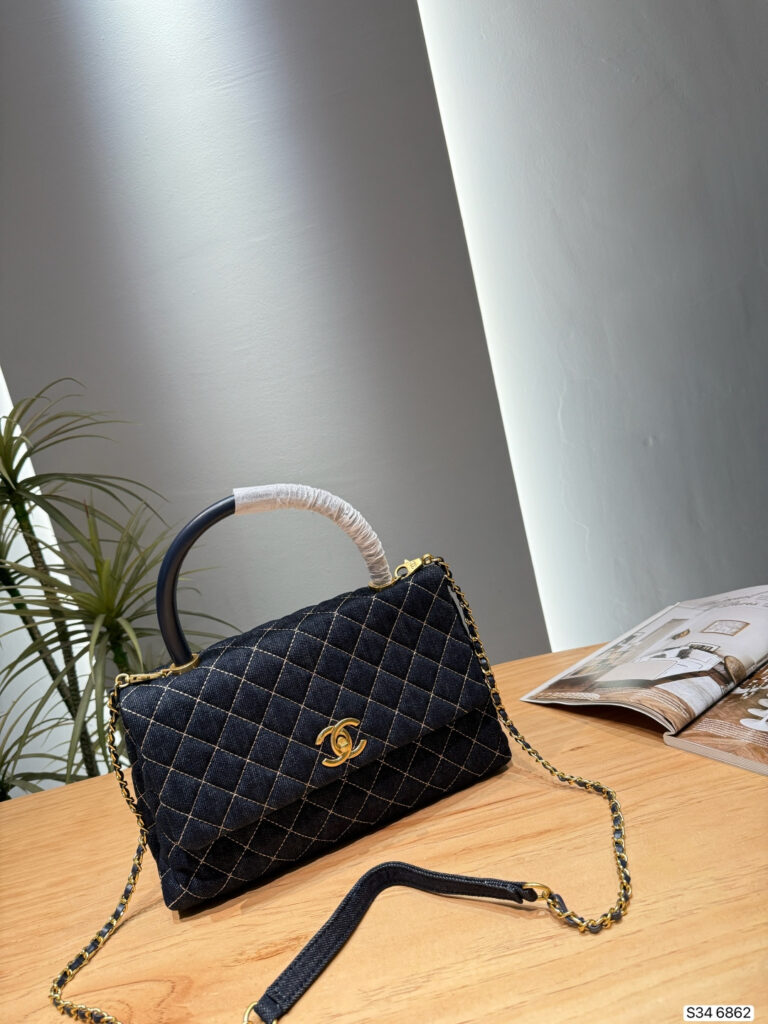 Chanel 564050 Bag Size 28, 18