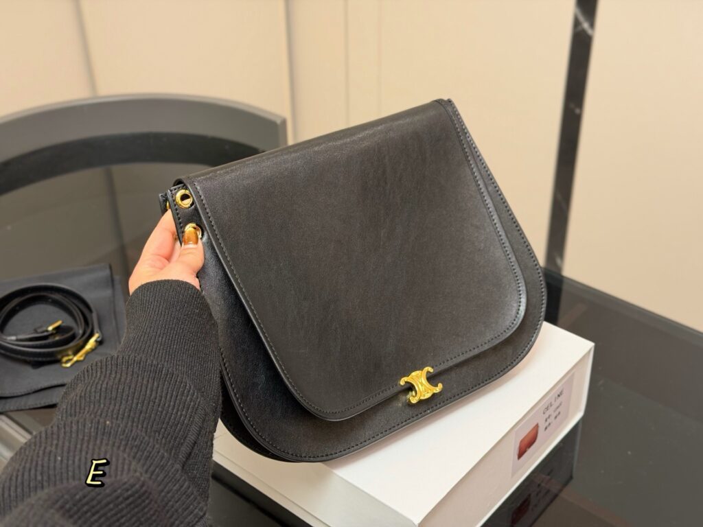 Celine 564675 Bag Size 31