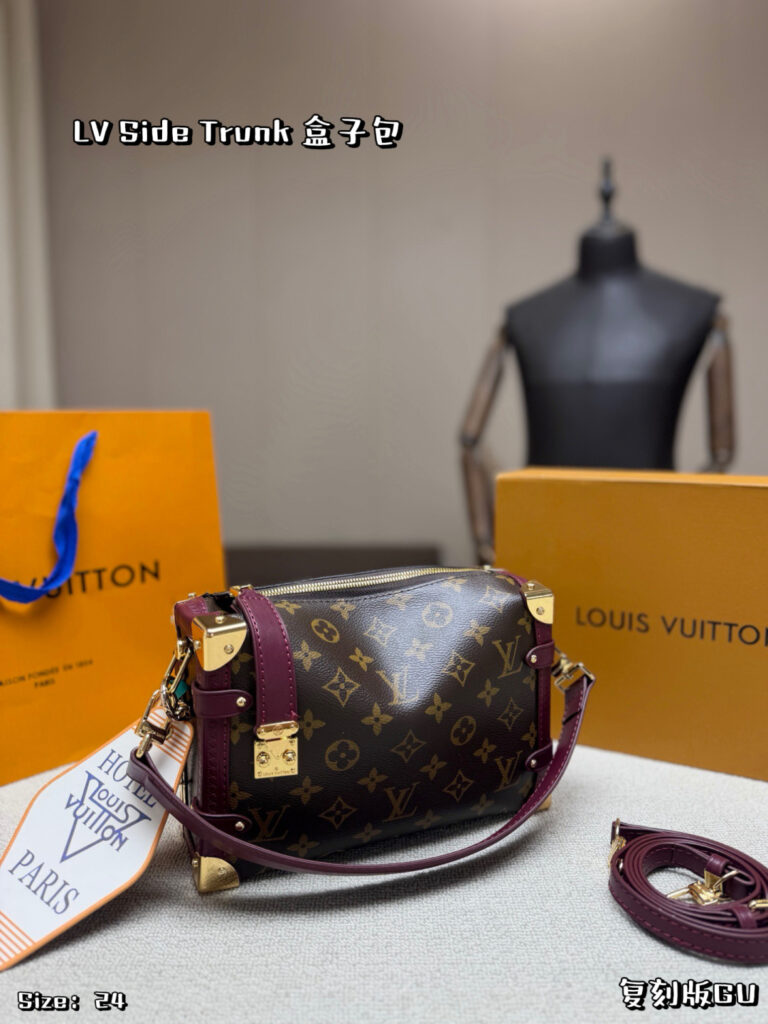 Louis Vuitton 564867 Bag Size 24, 16