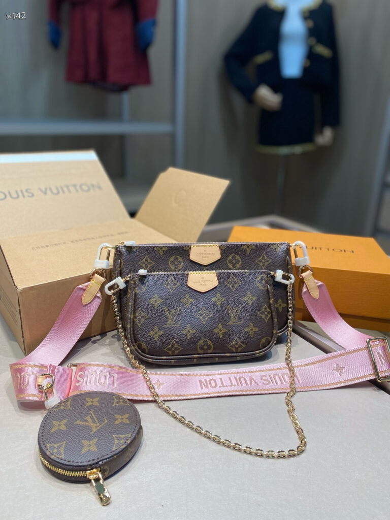 Louis Vuitton 564878 Bag Size 24