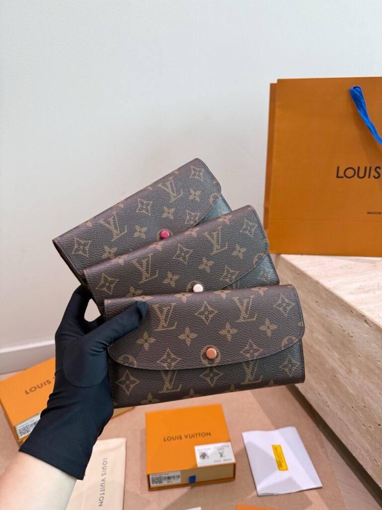 Louis Vuitton 565547 Bag Size 19