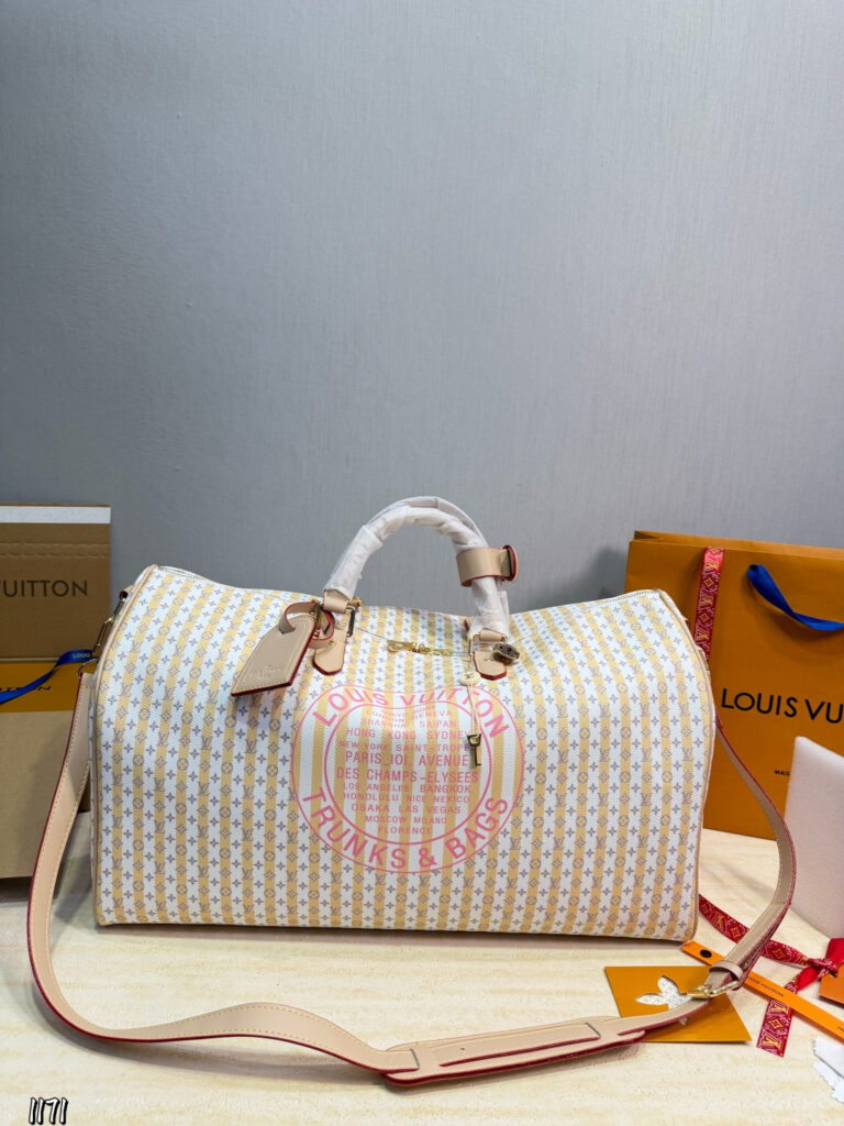 Louis Vuitton 565765 Bag Size 50, 29