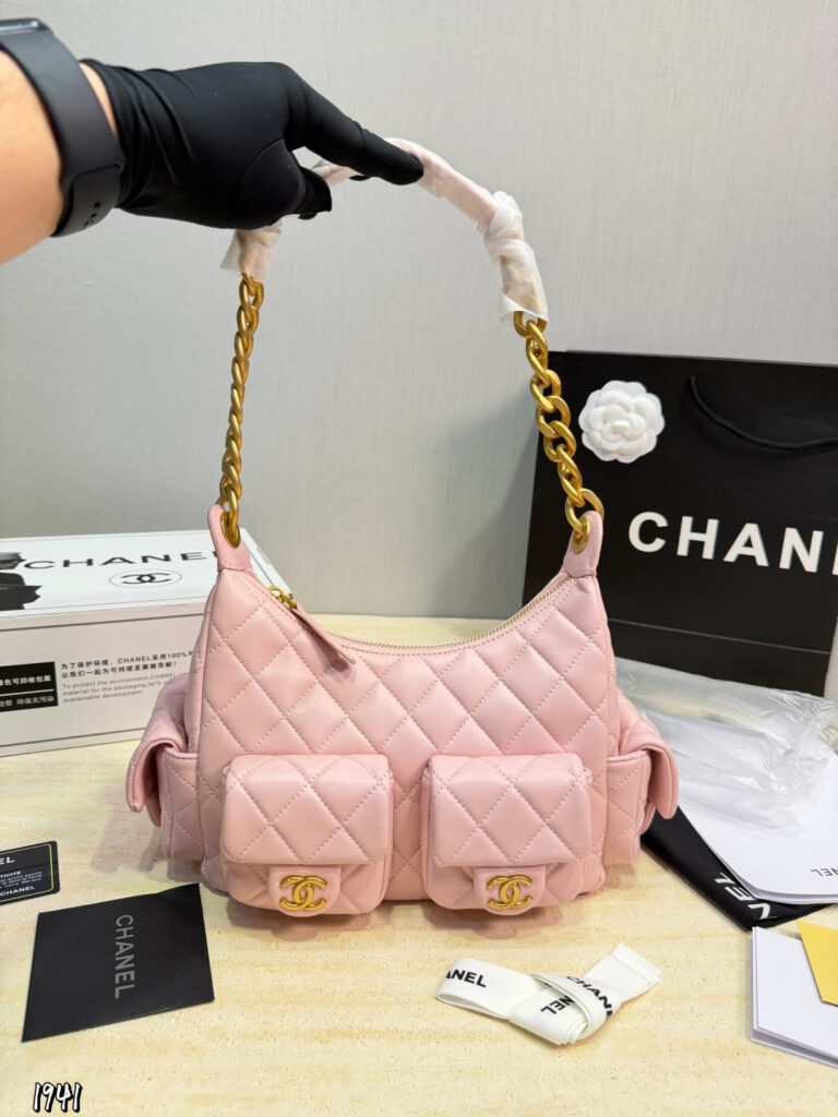 Chanel 565776 Bag Size 24, 19