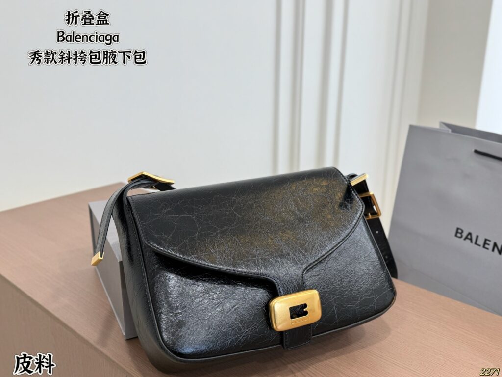 Balenciaga 565814 Bag Size 28, 20