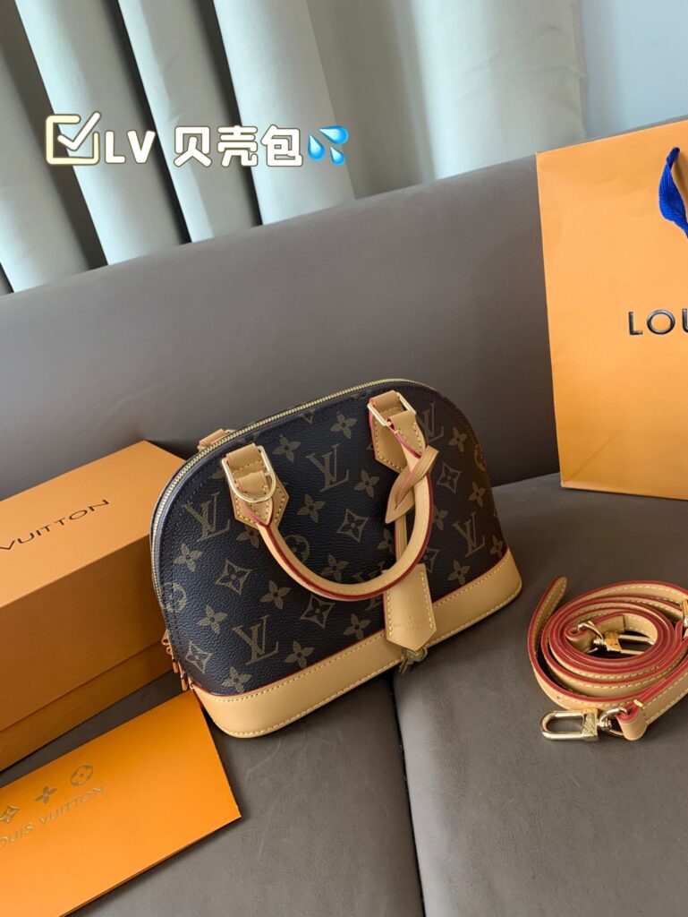 Louis Vuitton 565904 Bag Size 24