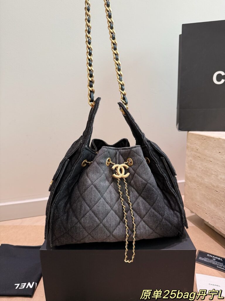 Chanel 566823 Bag Size 26