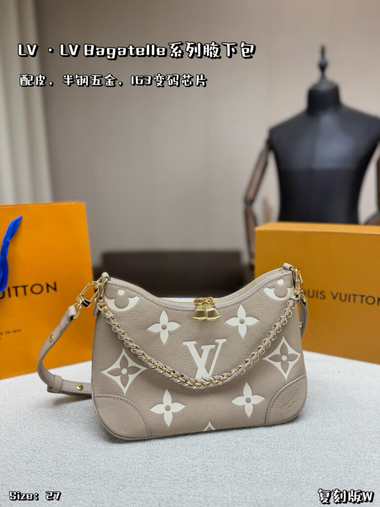 Louis Vuitton 567355 Bag Size 27, 16
