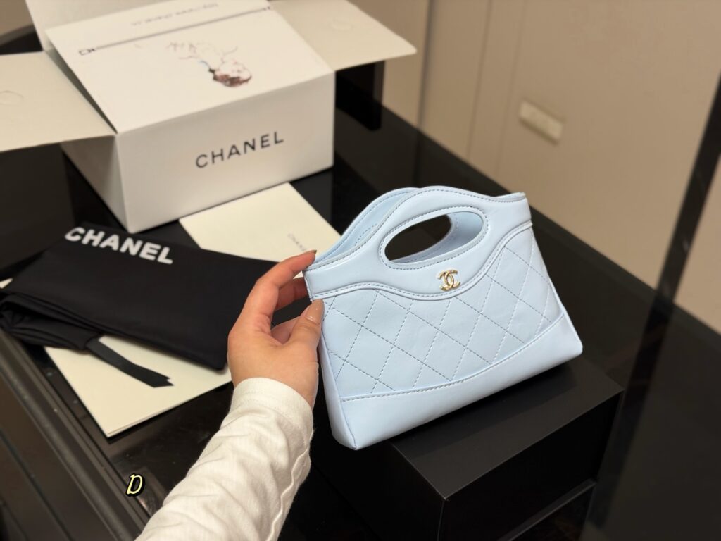 Chanel 567438 Bag Size 20, 31