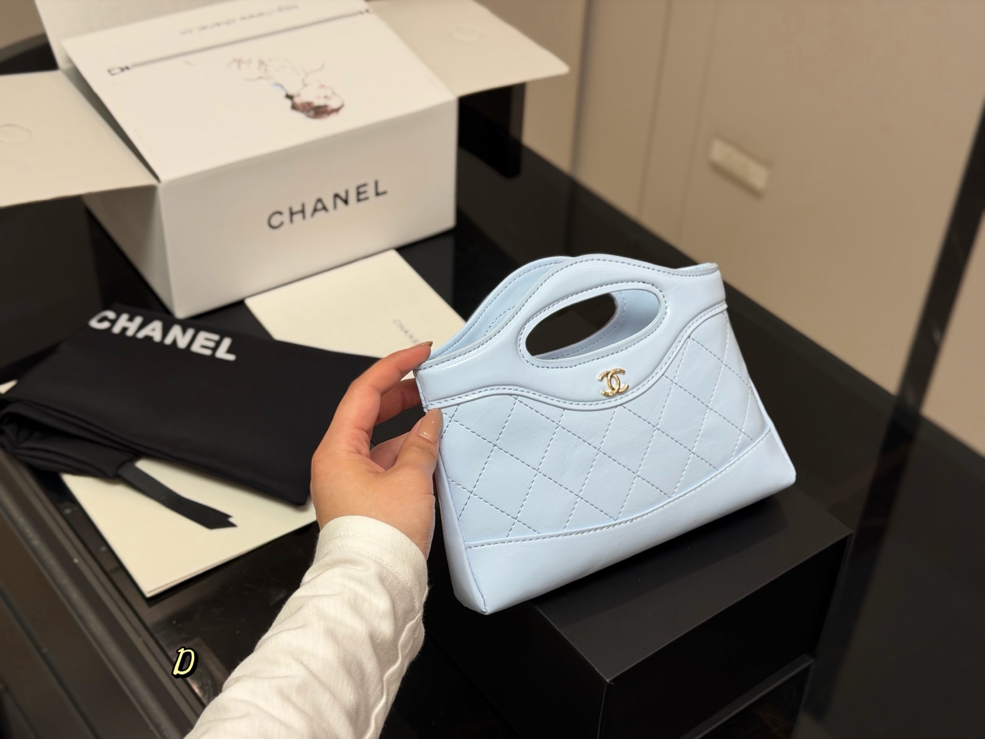 Chanel 567438 Bag Size 20, 31