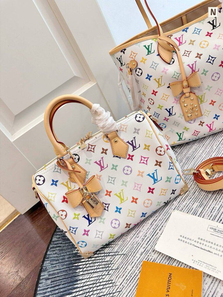 Louis Vuitton 568450 Bag Size 25