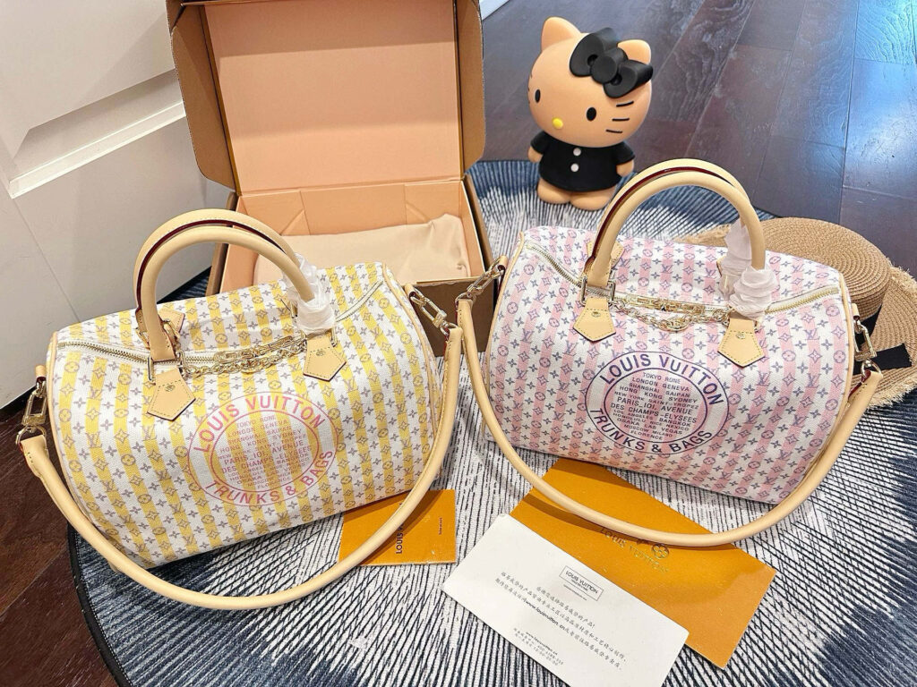 Louis Vuitton 570880 Bag Size 30