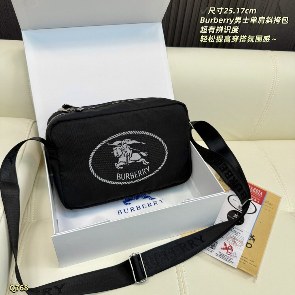 Burberry 570999 Bag Size 25