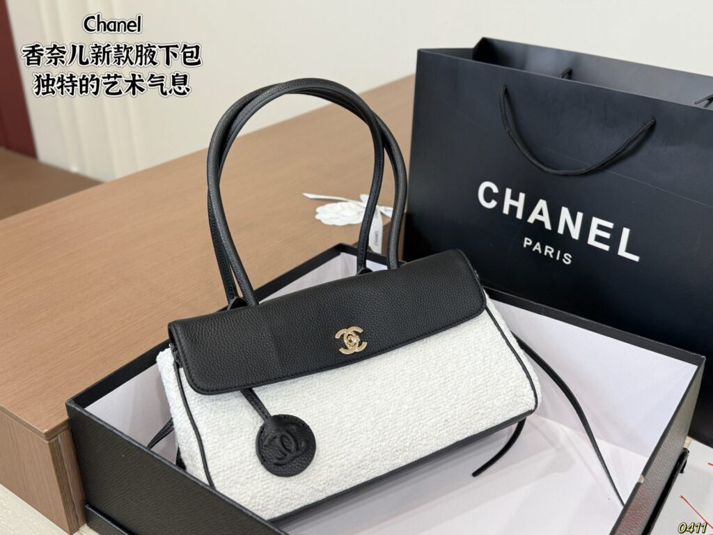 Chanel 571128 Bag Size 30, 17
