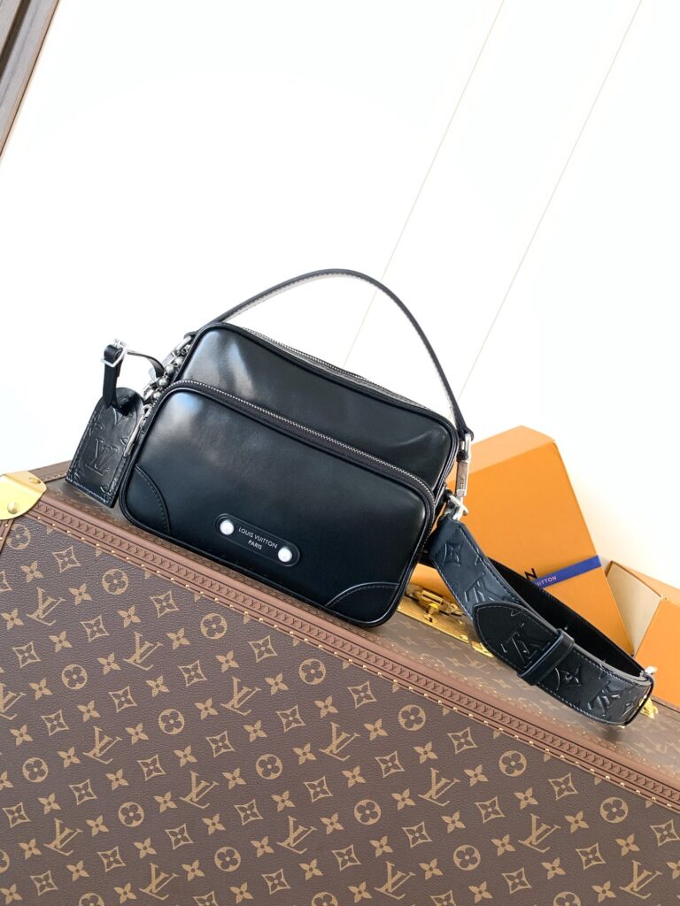 Louis Vuitton 573185 Bag Size 25, 17, 11