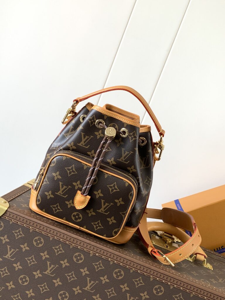 Louis Vuitton 573187 Bag Size 24, 16, 22