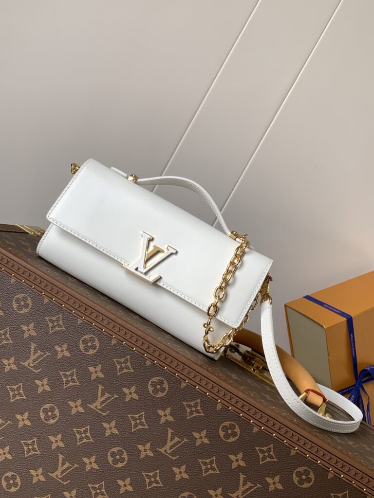 Louis Vuitton 573208 Bag Size 12, 23, 43, 53, 22