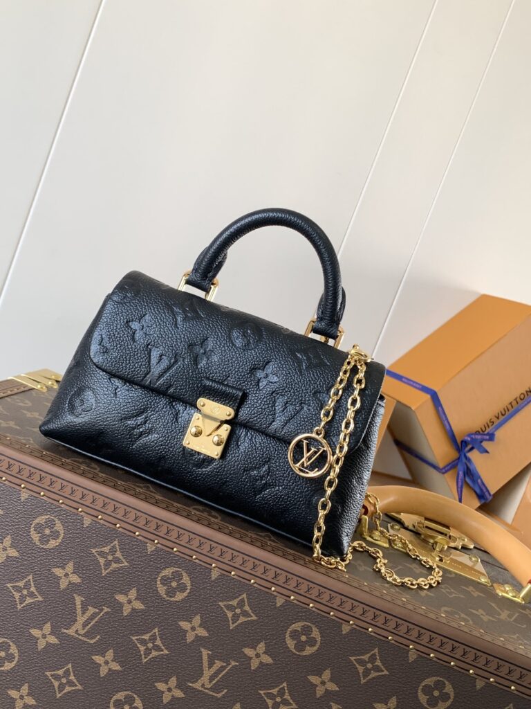 Louis Vuitton 573307 Bag Size S, 12, 21, 56