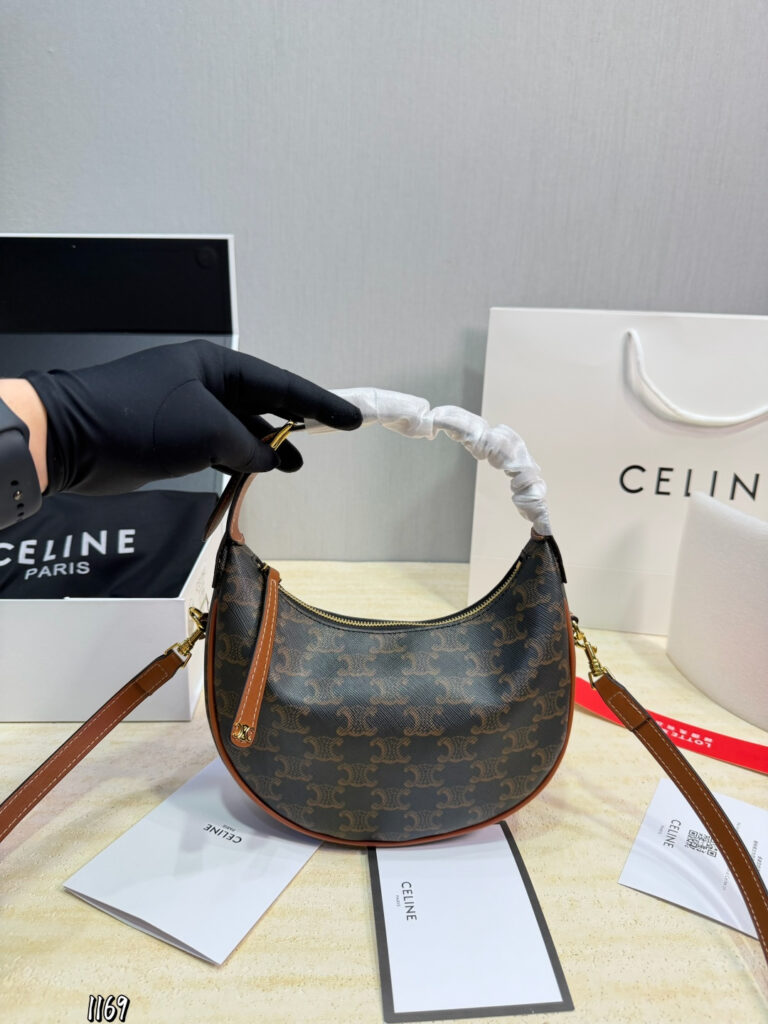 Celine 573714 Bag Size 20