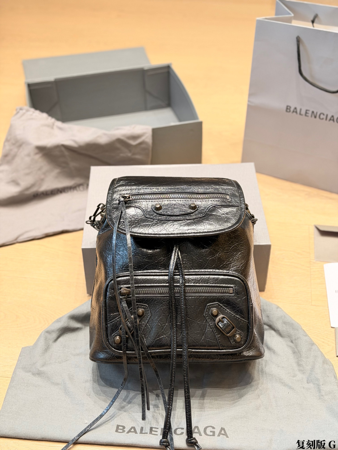 Balenciaga 573778 Bag Size 27, 28