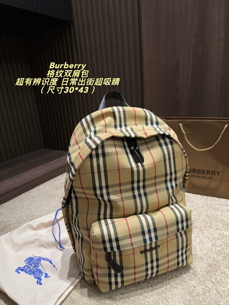 Burberry 575114 Bag Size 30, 43