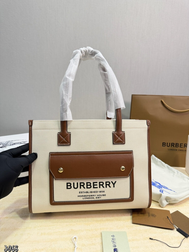 Burberry 575189 Bag Size 33, 28