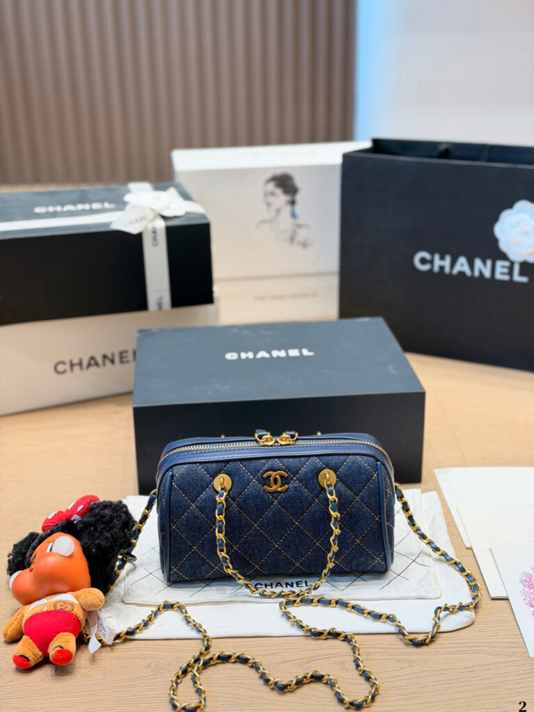 Chanel 575251 Bag Size 19