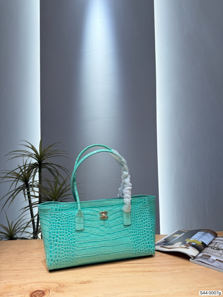 Chanel 575537 Bag Size 35, 20