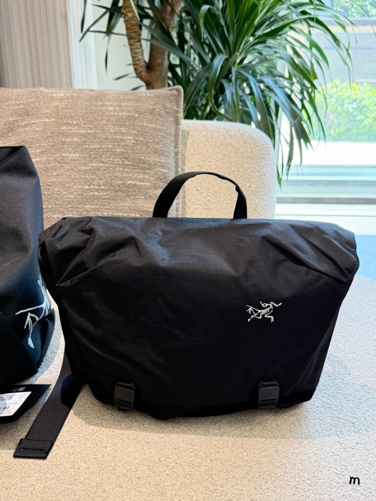 Arc Teryx 575555 Bag Size 10, 13
