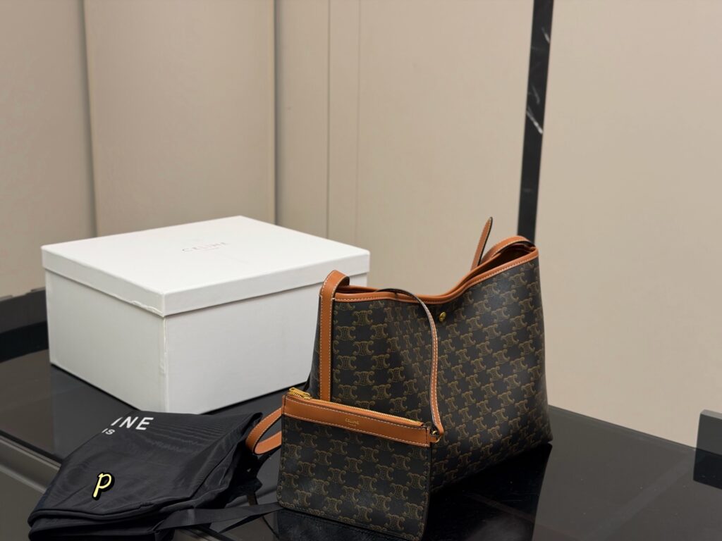 Celine 576234 Bag Size 33