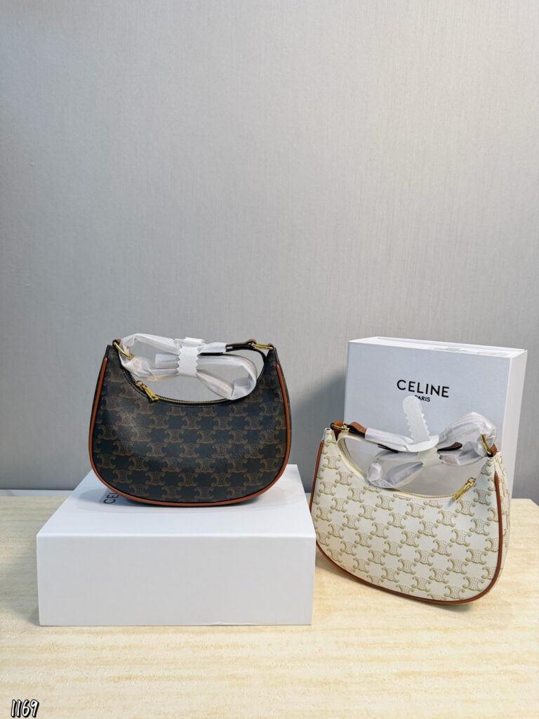 Celine 576410 Bag Size 24