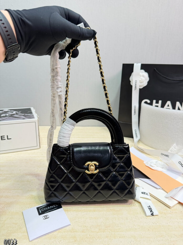 Chanel 576490 Bag Size 20