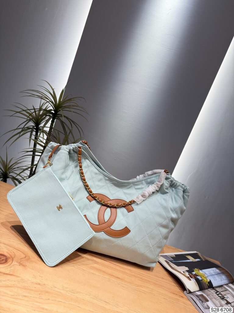 Chanel 576581 Bag Size 40, 28