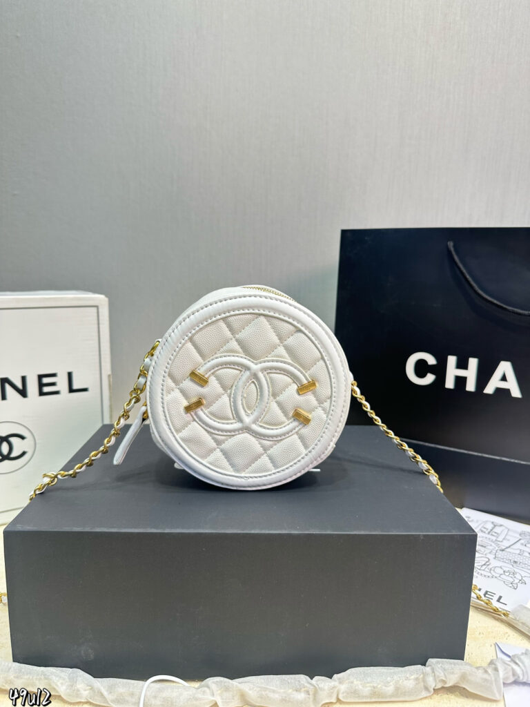 Chanel 577054 Bag Size 15