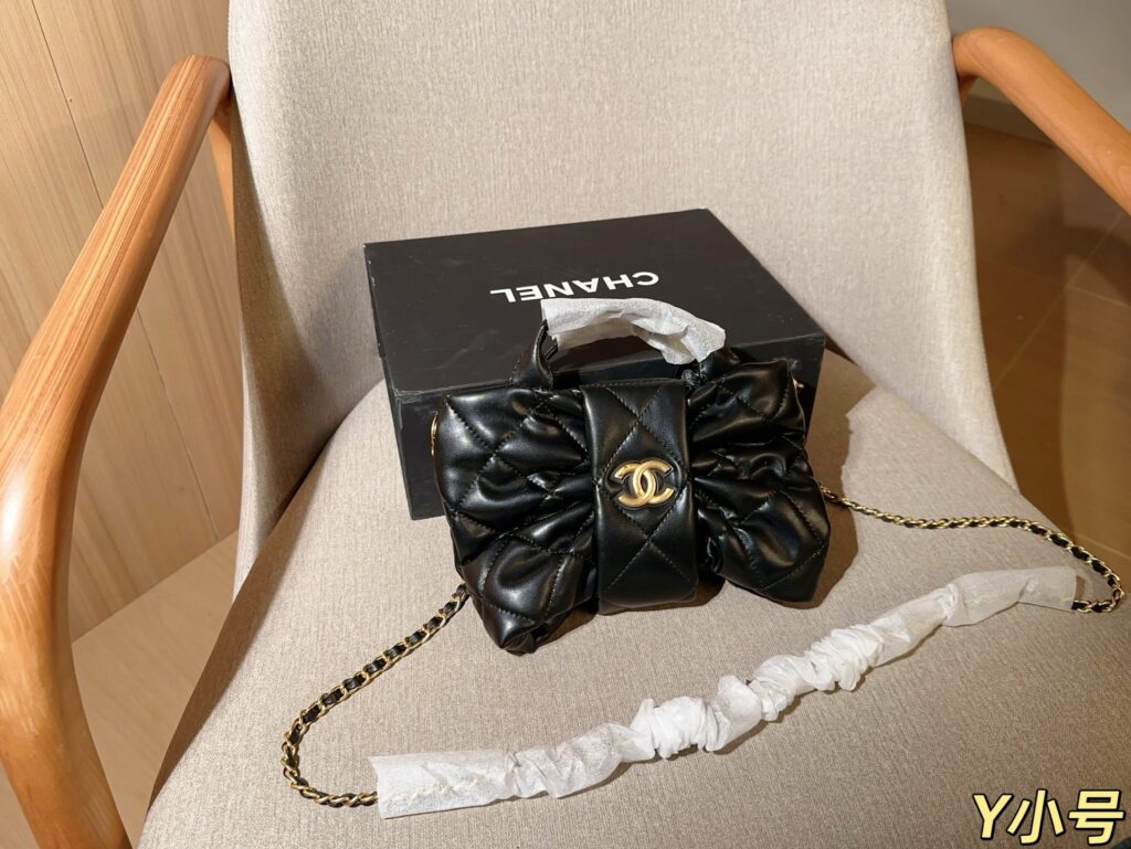 Chanel 577267 Bag Size 19, 16